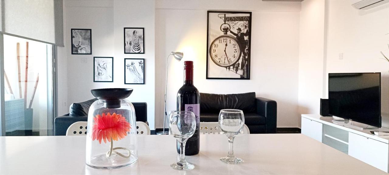 Dezo Luxury Town Apartment Larnaca Dış mekan fotoğraf