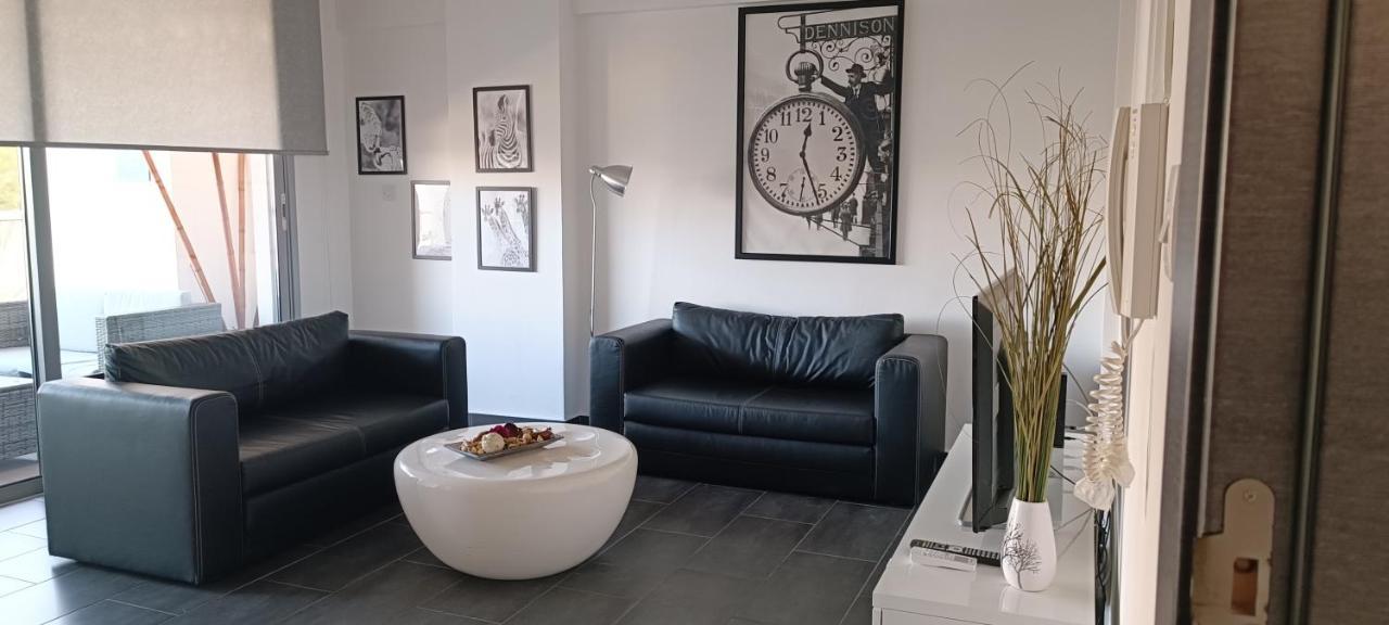 Dezo Luxury Town Apartment Larnaca Dış mekan fotoğraf