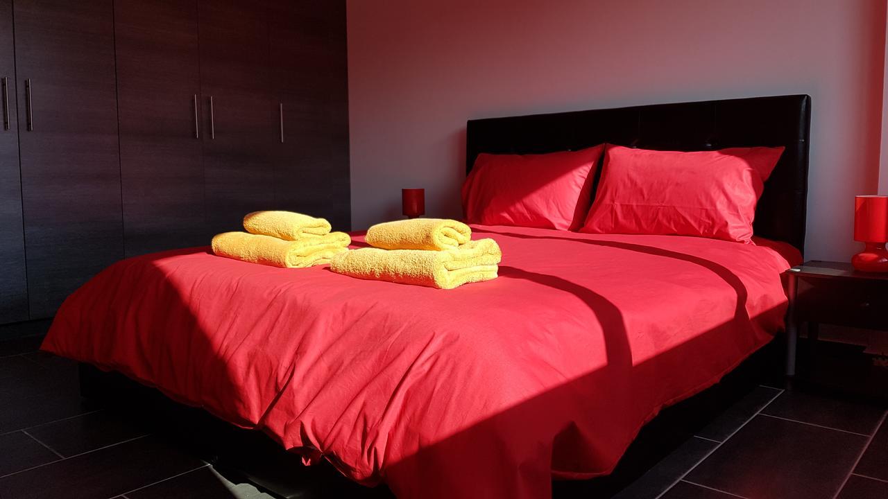 Dezo Luxury Town Apartment Larnaca Dış mekan fotoğraf